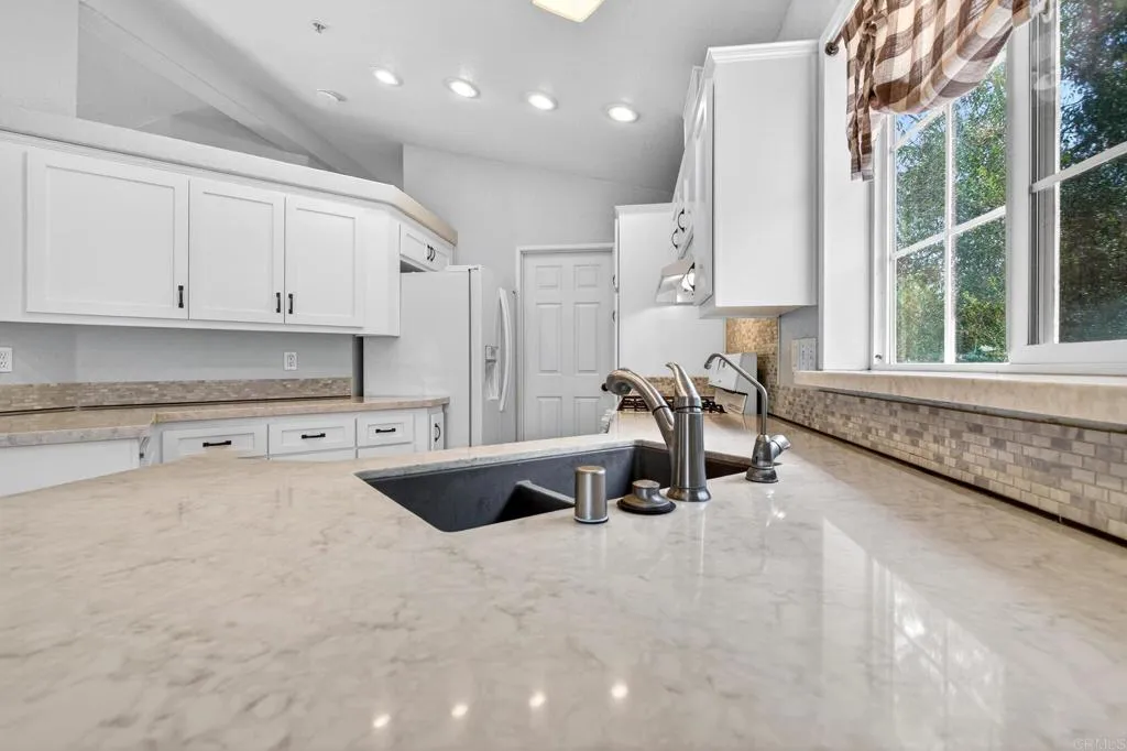 https://cdn.realtyfeed.com/cdn/127/306723176/94871ef6e3e005d3f8c151612714f302.webp