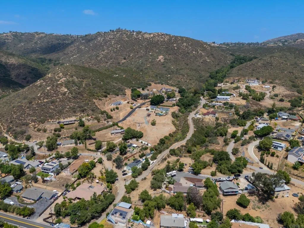 https://cdn.realtyfeed.com/cdn/127/306723176/9ede298759d3490d19eee356d6ba8d27.webp