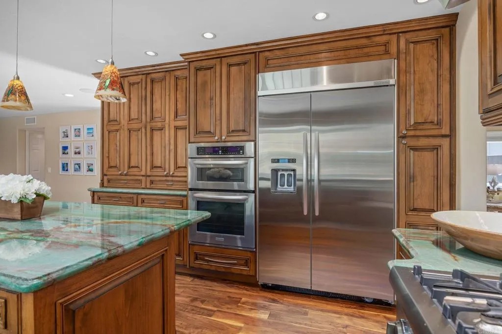 https://cdn.realtyfeed.com/cdn/127/306723343/124b25b7c3c52935a875e449c20edc5e.webp