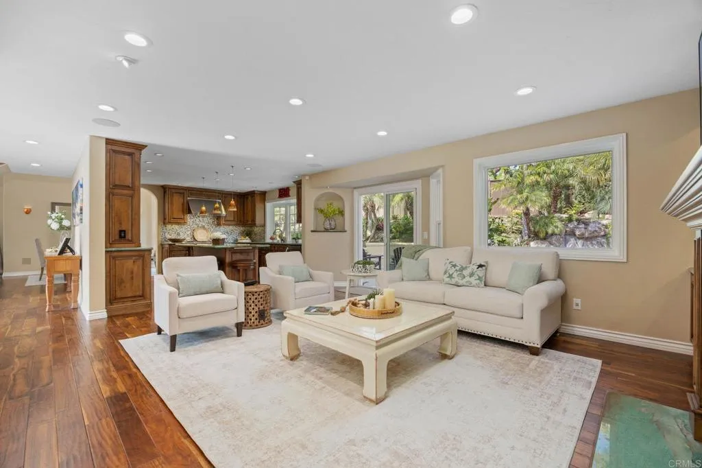 https://cdn.realtyfeed.com/cdn/127/306723343/582923ab4fa8f12373113cb0d7ad26e2.webp