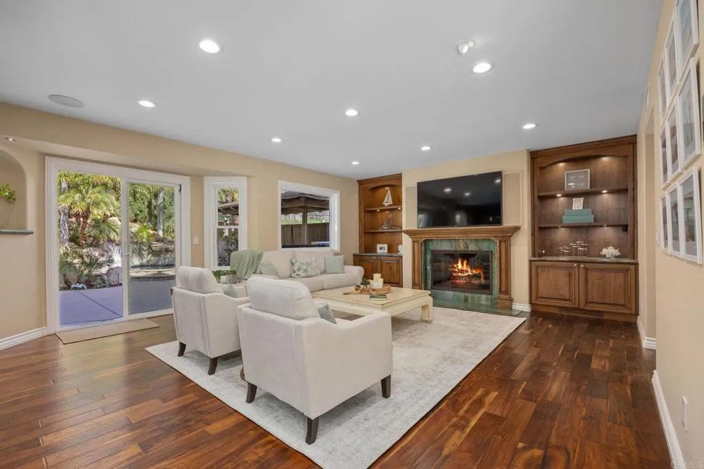 https://cdn.realtyfeed.com/cdn/127/306723343/ba1dbf409bb8baed7e58aee1a31b36e8.webp