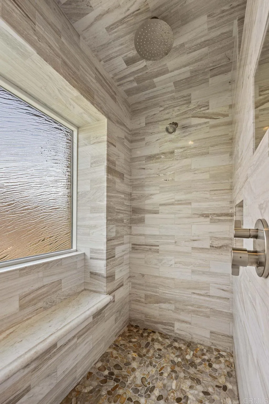 https://cdn.realtyfeed.com/cdn/127/306723343/df5fcbed33dcd916e3354e776a5d0259.webp