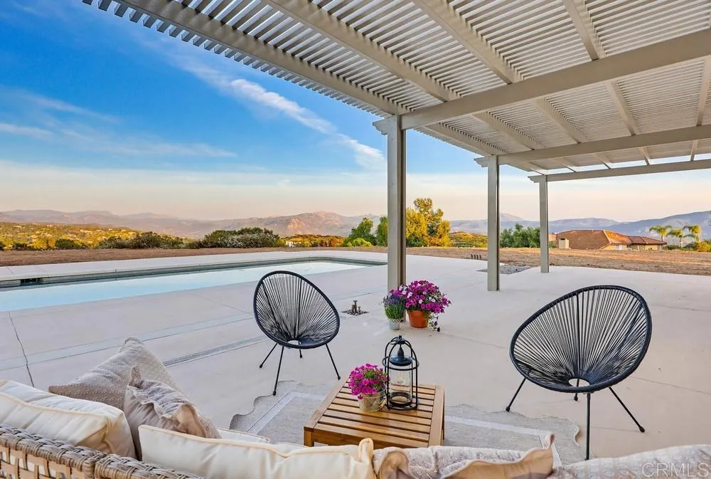 https://cdn.realtyfeed.com/cdn/127/306723345/05601592d66b8e08e5fce5680be274b4.webp