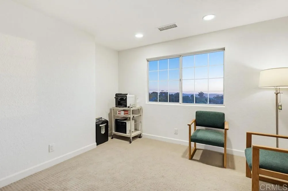 https://cdn.realtyfeed.com/cdn/127/306723345/1a152df3abae636c8035df6658d246eb.webp