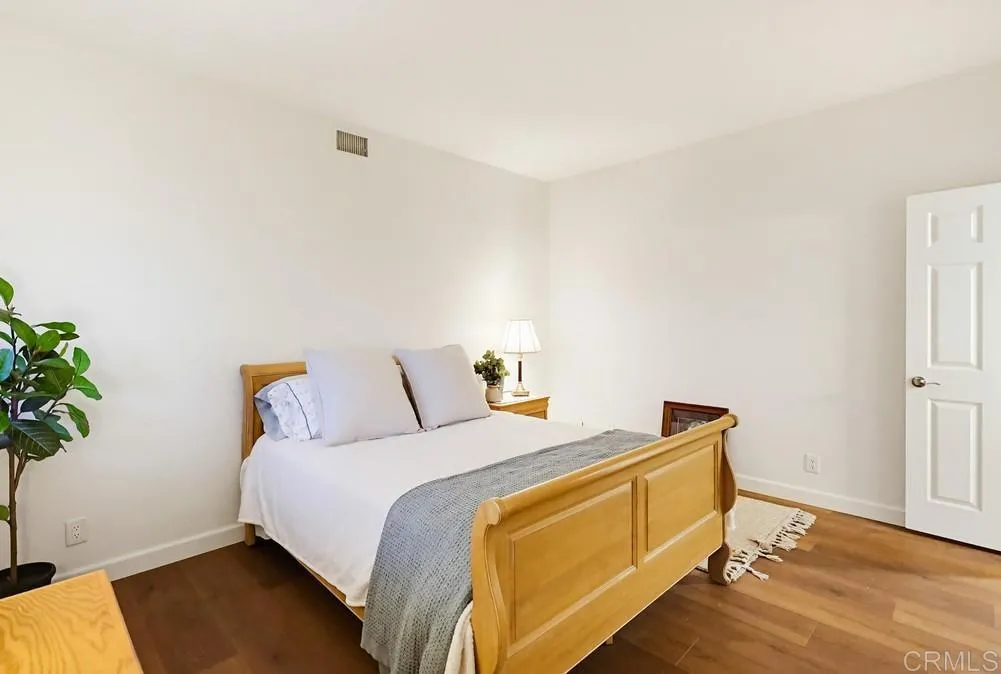 https://cdn.realtyfeed.com/cdn/127/306723345/550e98a7f8c641d8c88f12b51870415f.webp