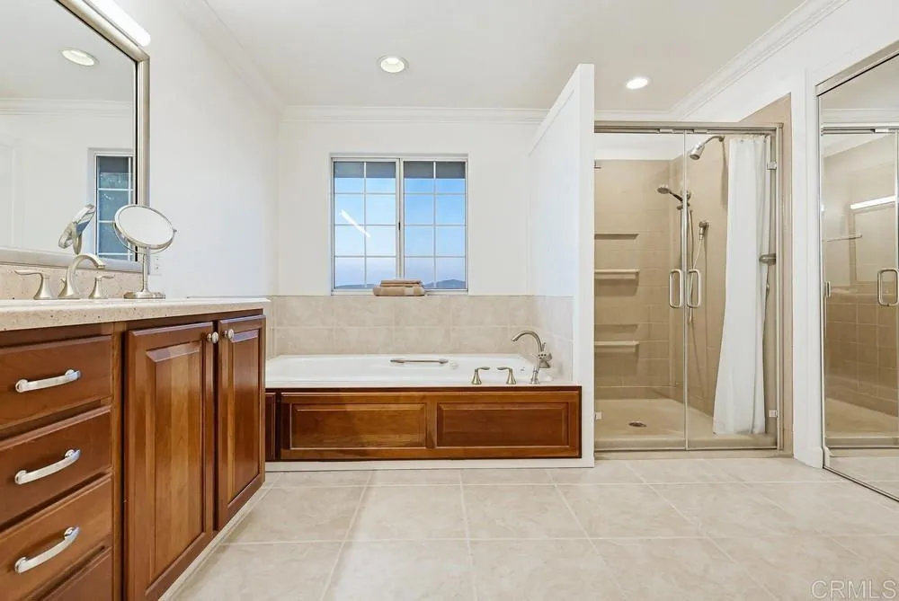 https://cdn.realtyfeed.com/cdn/127/306723345/75254e0b842f00ff9d1b9835ac20465a.webp