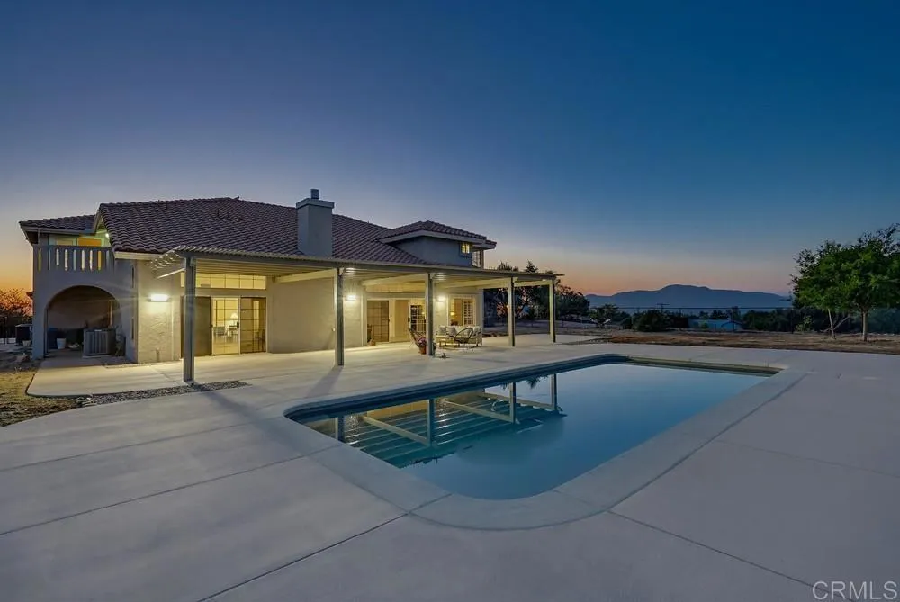 https://cdn.realtyfeed.com/cdn/127/306723345/8b1443b31b056d217452219a4ffaf5fb.webp