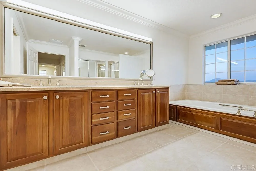 https://cdn.realtyfeed.com/cdn/127/306723345/ad098393593b0792d76dfa025ec9a017.webp
