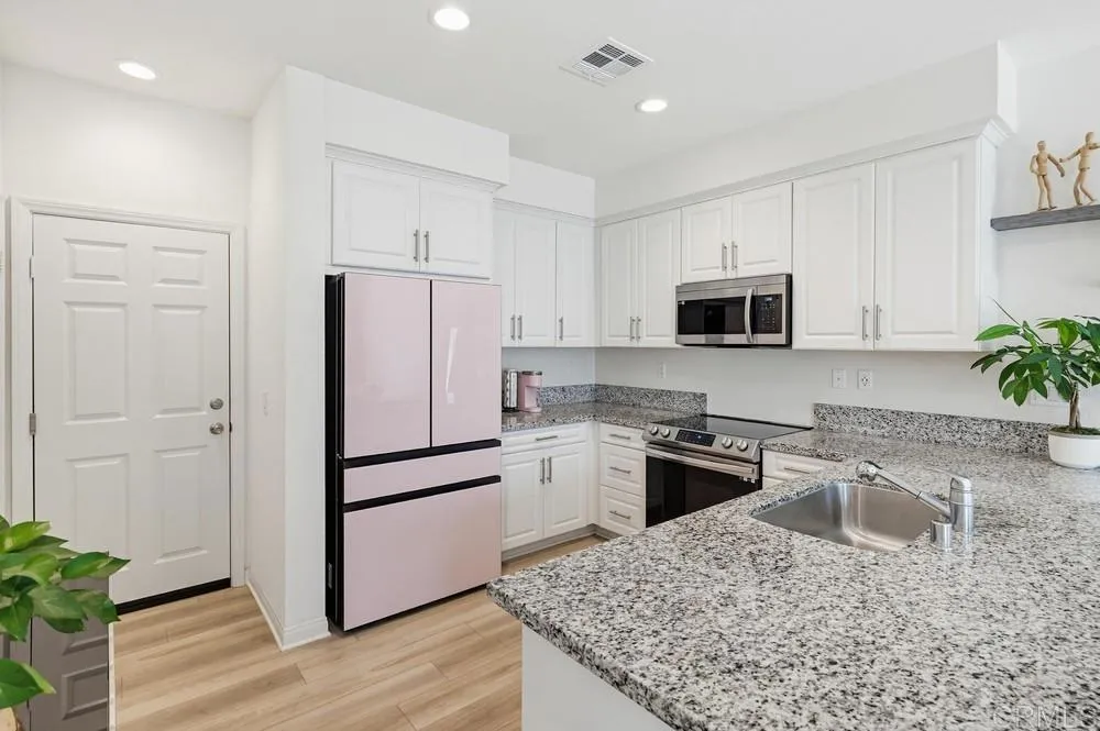 https://cdn.realtyfeed.com/cdn/127/306723377/8bdaac399a0c259e3edd0f0e7c4a1497.webp