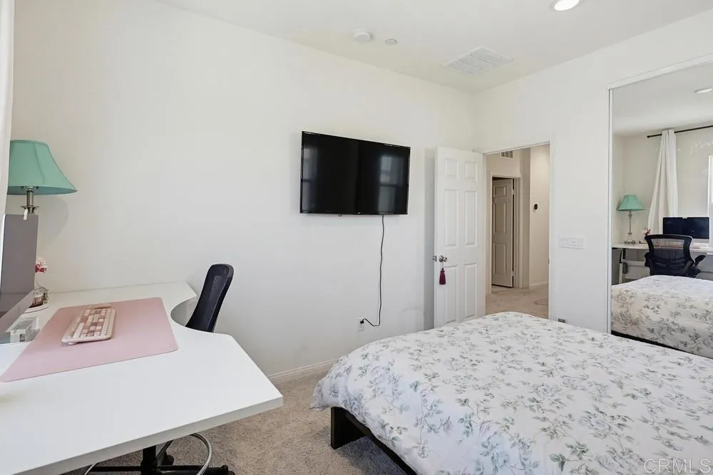 https://cdn.realtyfeed.com/cdn/127/306723377/ca3b0972162941e5b7026d08cb9ede90.webp