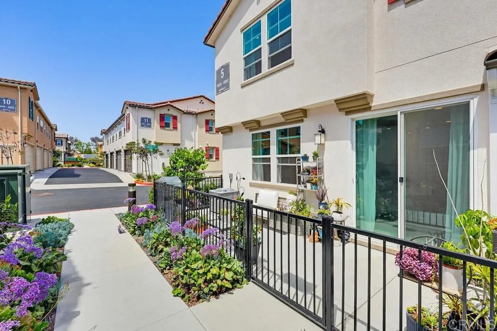https://cdn.realtyfeed.com/cdn/127/306723377/ccc72fdf7fe10d04cf6b56a526d67a06.webp