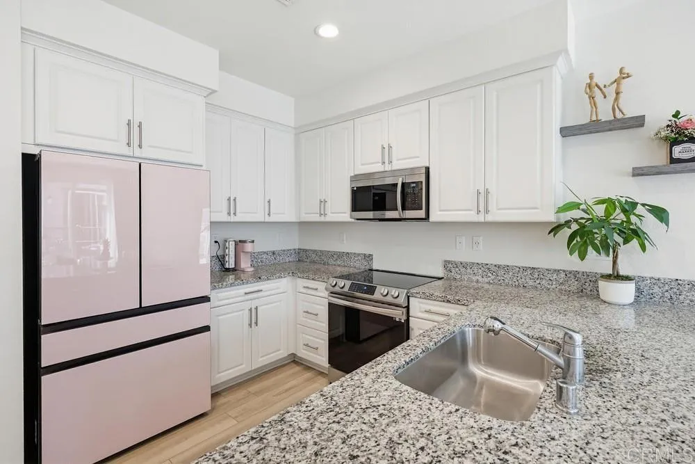 https://cdn.realtyfeed.com/cdn/127/306723377/fc0c650b95e8b6660bb0730cd7bb59fc.webp