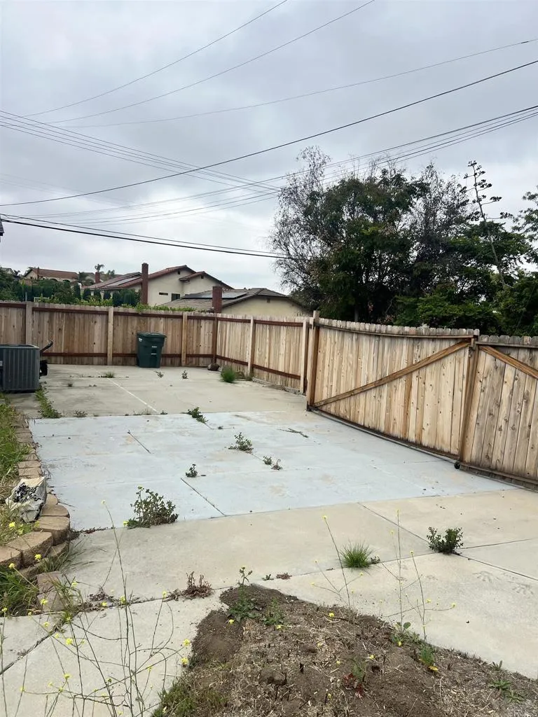 https://cdn.realtyfeed.com/cdn/127/306723385/bd8b7f5109d7229fa528101e7edcbbf5.webp
