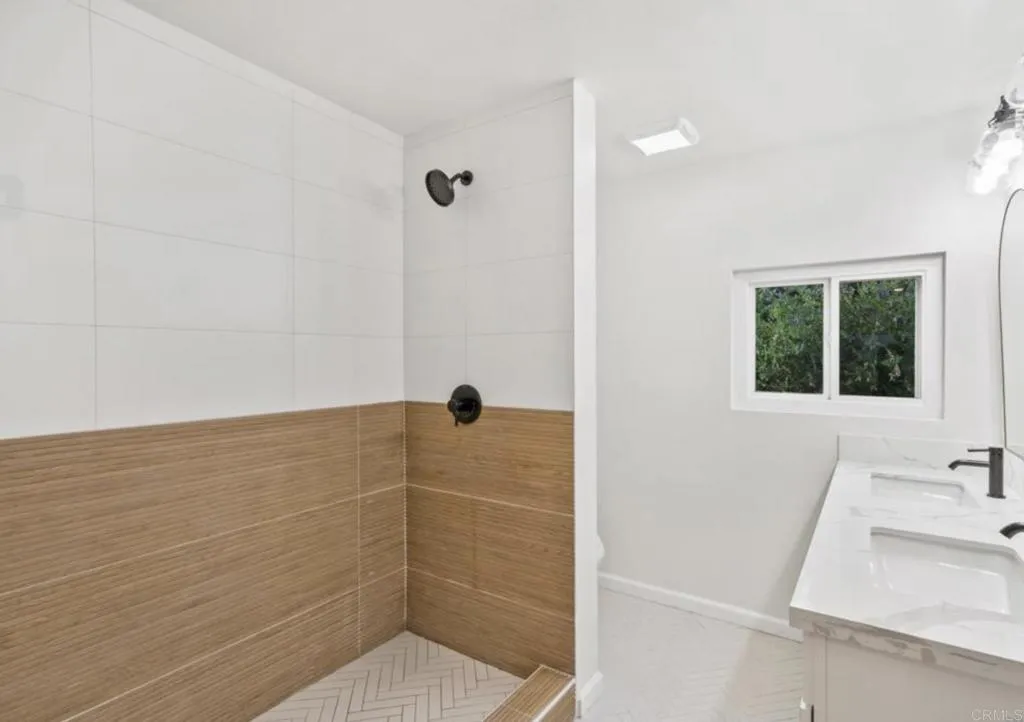 https://cdn.realtyfeed.com/cdn/127/306723385/d5fb72fe64714173ef85f15320d75bc6.webp
