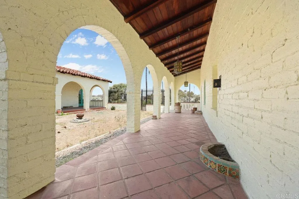 https://cdn.realtyfeed.com/cdn/127/306723387/c48759d20a160d76a6c2eadabfeeba6b.webp