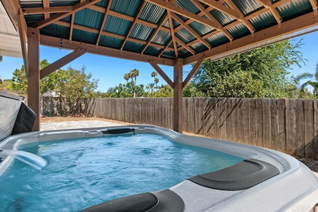 https://cdn.realtyfeed.com/cdn/127/306723408/cdb1a6345139d3be6a1a897469962143.webp