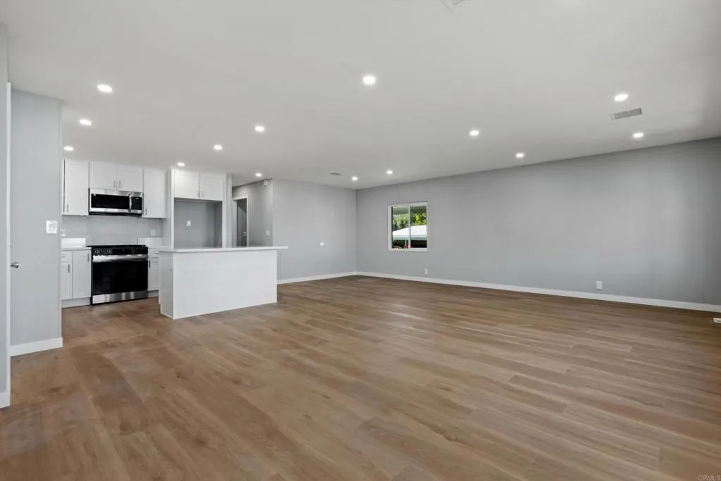 https://cdn.realtyfeed.com/cdn/127/306723437/5520018b6b189e03051b10290bb88f64.webp