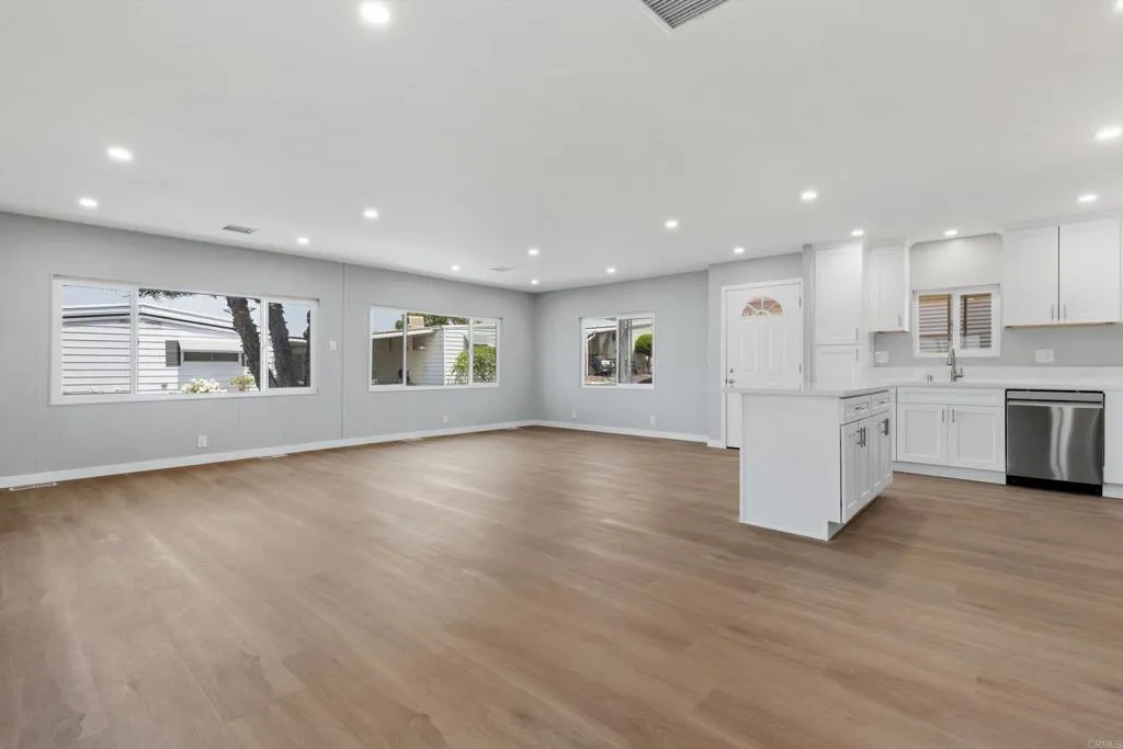https://cdn.realtyfeed.com/cdn/127/306723437/ffce79eefc108c788b6a02cd0ea51326.webp