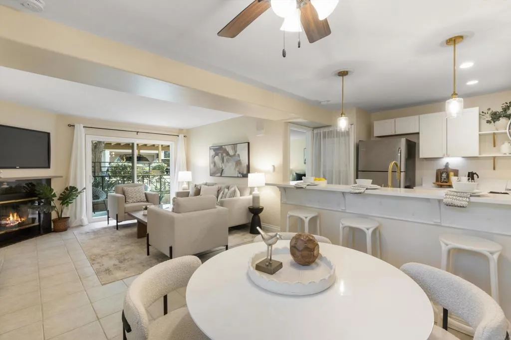 https://cdn.realtyfeed.com/cdn/127/306723443/3a36f6cef52809992497dfb50d7de905.webp