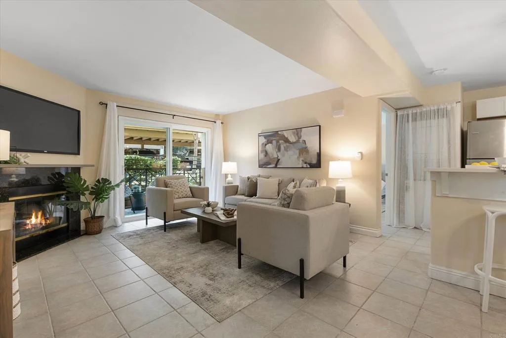https://cdn.realtyfeed.com/cdn/127/306723443/63c2301ef6541c25fdcfe036145cac80.webp