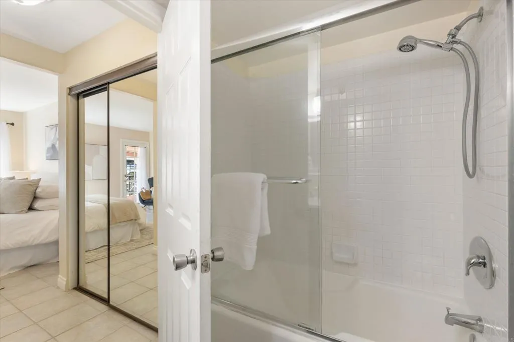 https://cdn.realtyfeed.com/cdn/127/306723443/af1baf5214914f23950f39dfeef5000e.webp