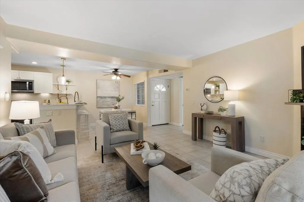 https://cdn.realtyfeed.com/cdn/127/306723443/c243d044d8724c2f78d65a96f9e58e03.webp