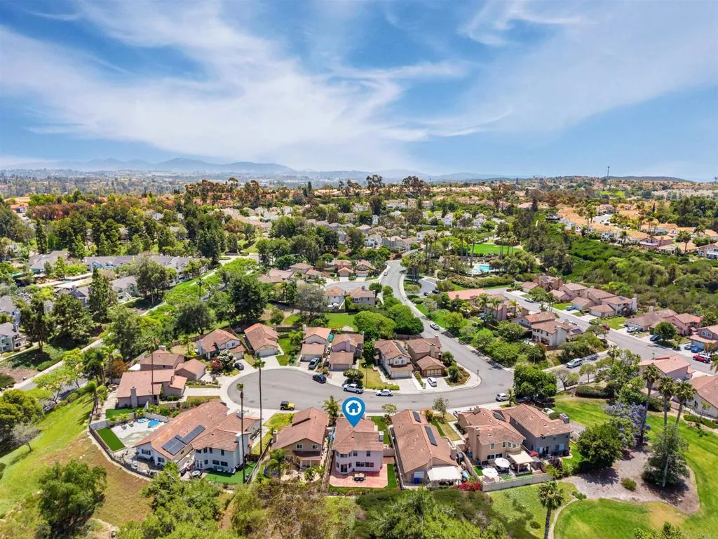https://cdn.realtyfeed.com/cdn/127/306723445/33c09e112941dd4ba7043cd27a0eca77.webp