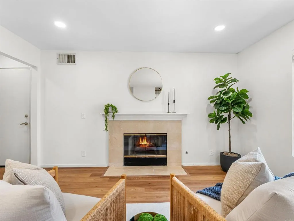 https://cdn.realtyfeed.com/cdn/127/306723445/350e28ce075fdece4355dfae80e99214.webp