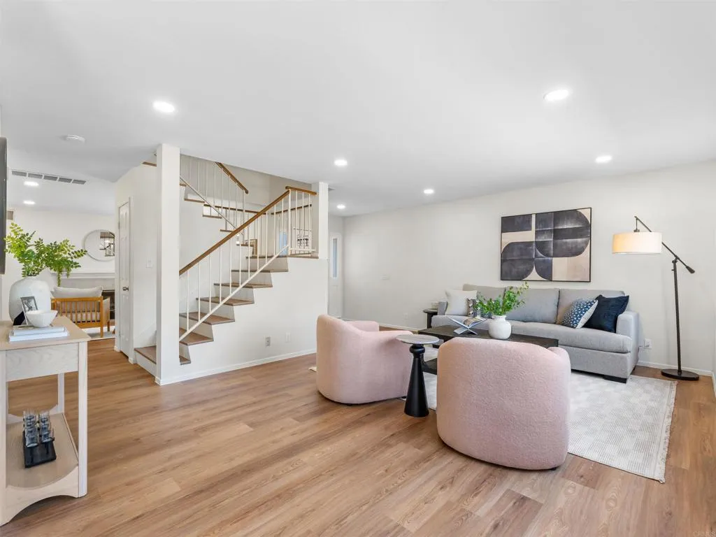 https://cdn.realtyfeed.com/cdn/127/306723445/68092bf5e7b03a7b5f684cda727d9aad.webp