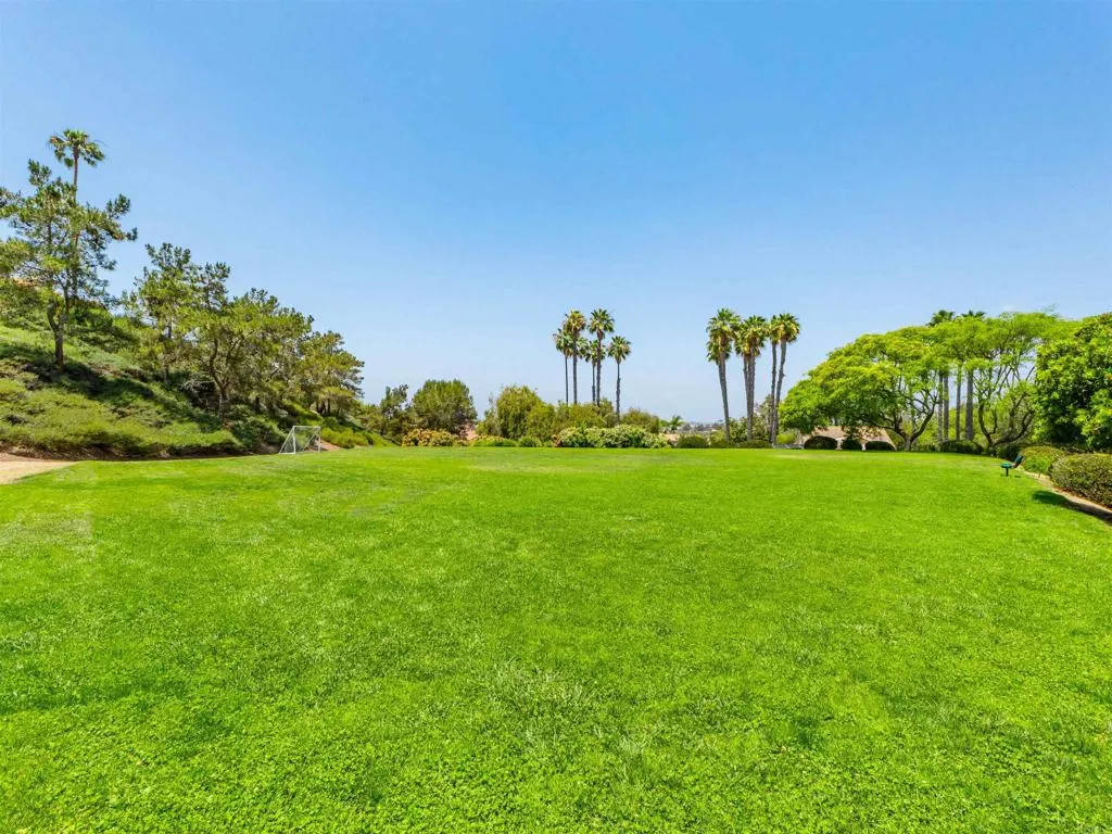 https://cdn.realtyfeed.com/cdn/127/306723445/6f6d7ba1e644728184d47fa6cf35fc93.webp