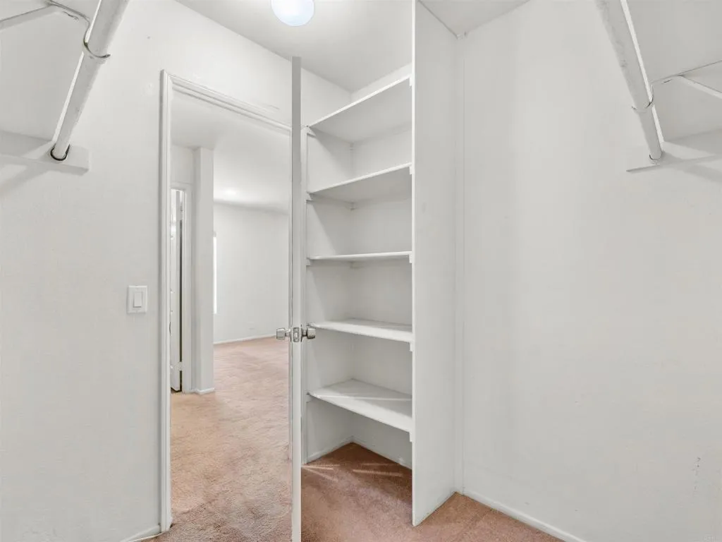 https://cdn.realtyfeed.com/cdn/127/306723445/81997c170cfd7fe66b84dc8643331d0c.webp