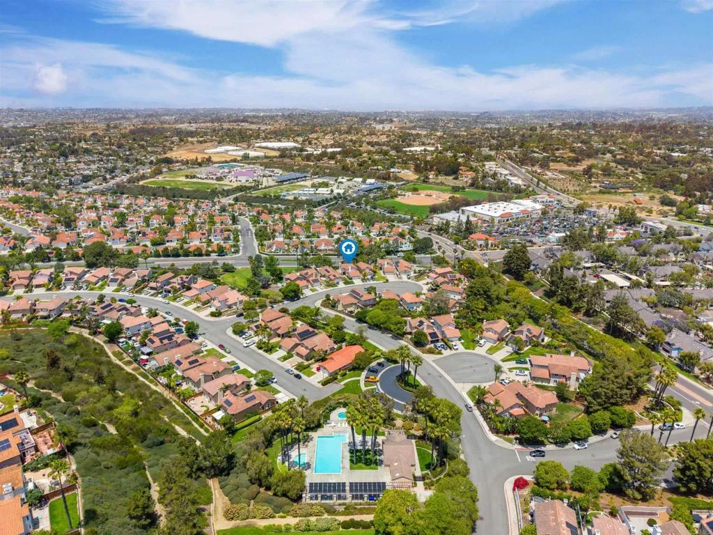 https://cdn.realtyfeed.com/cdn/127/306723445/d902ded457331c82db60b80d8ea8f8bd.webp