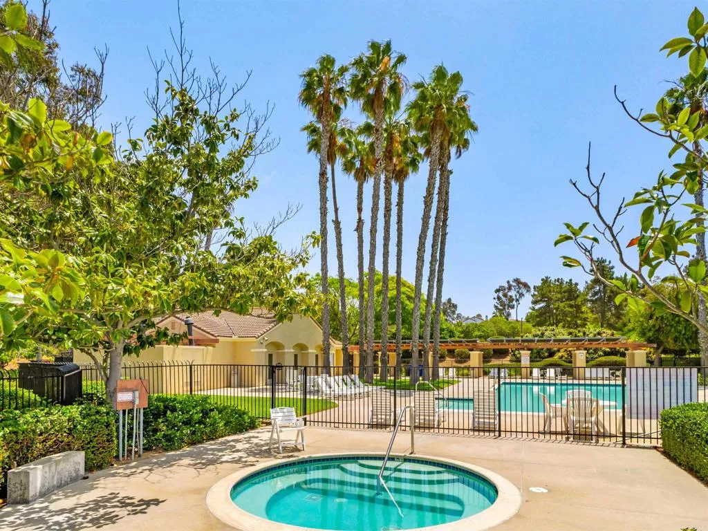 https://cdn.realtyfeed.com/cdn/127/306723445/ff7a0ab21da074113e4e6d277b174bb0.webp