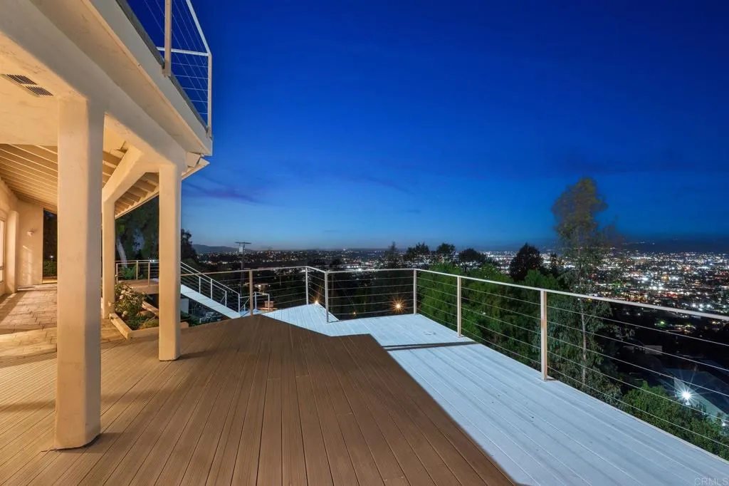 https://cdn.realtyfeed.com/cdn/127/306723452/02b1b1e2bf07a18317dc0306daca22fc.webp