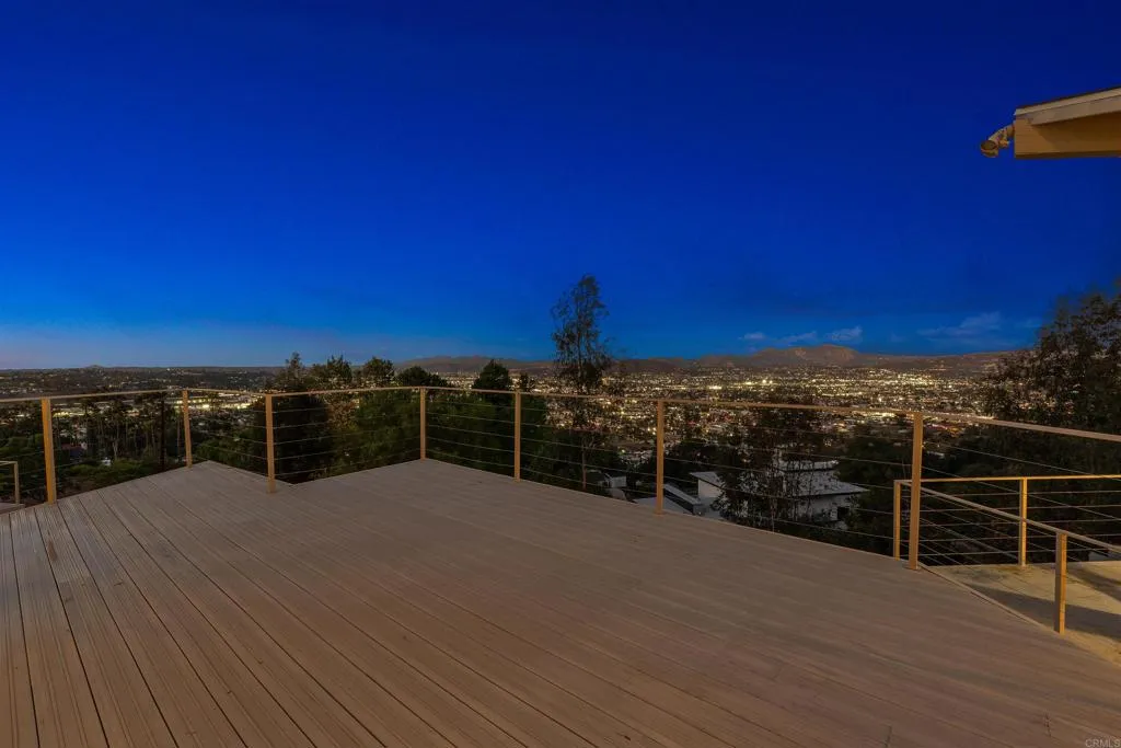 https://cdn.realtyfeed.com/cdn/127/306723452/2b7bbb9495c650d98605eb7d2068322a.webp