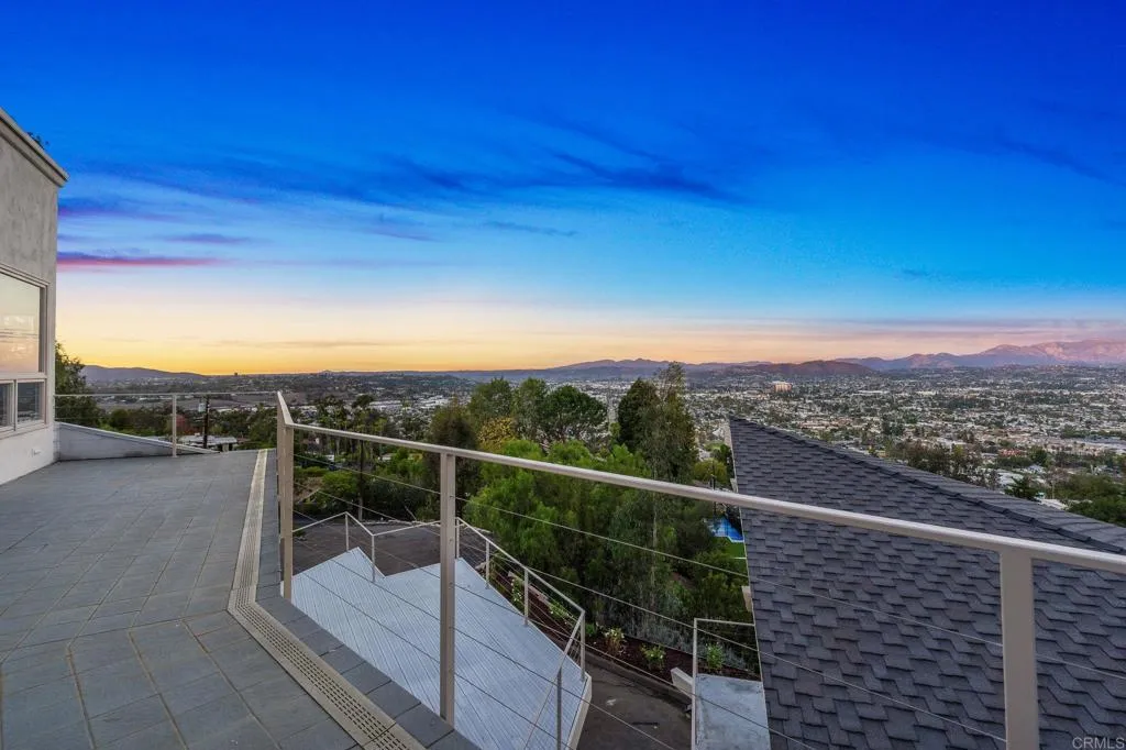 https://cdn.realtyfeed.com/cdn/127/306723452/4661e144dc55992cca1fa6329d2ebff3.webp