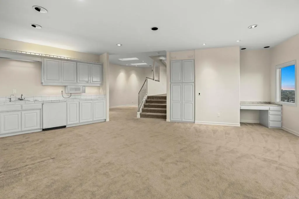 https://cdn.realtyfeed.com/cdn/127/306723452/53e891f883f5c10fc04ab84addef8811.webp