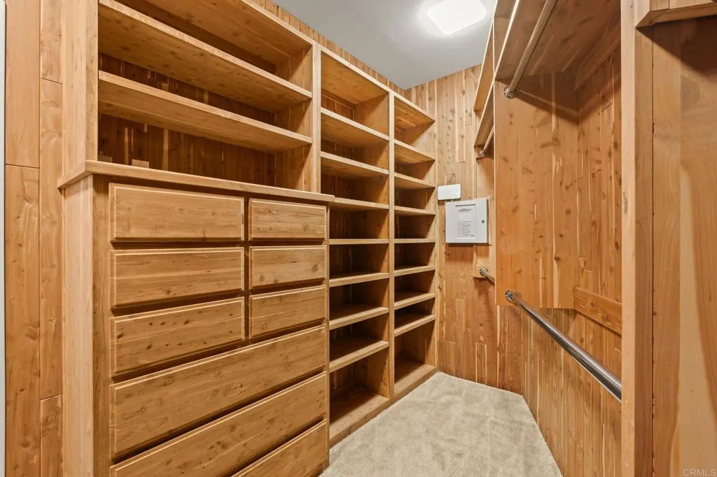https://cdn.realtyfeed.com/cdn/127/306723452/8e6ae9c83711a56091c578f450ef4a5f.webp