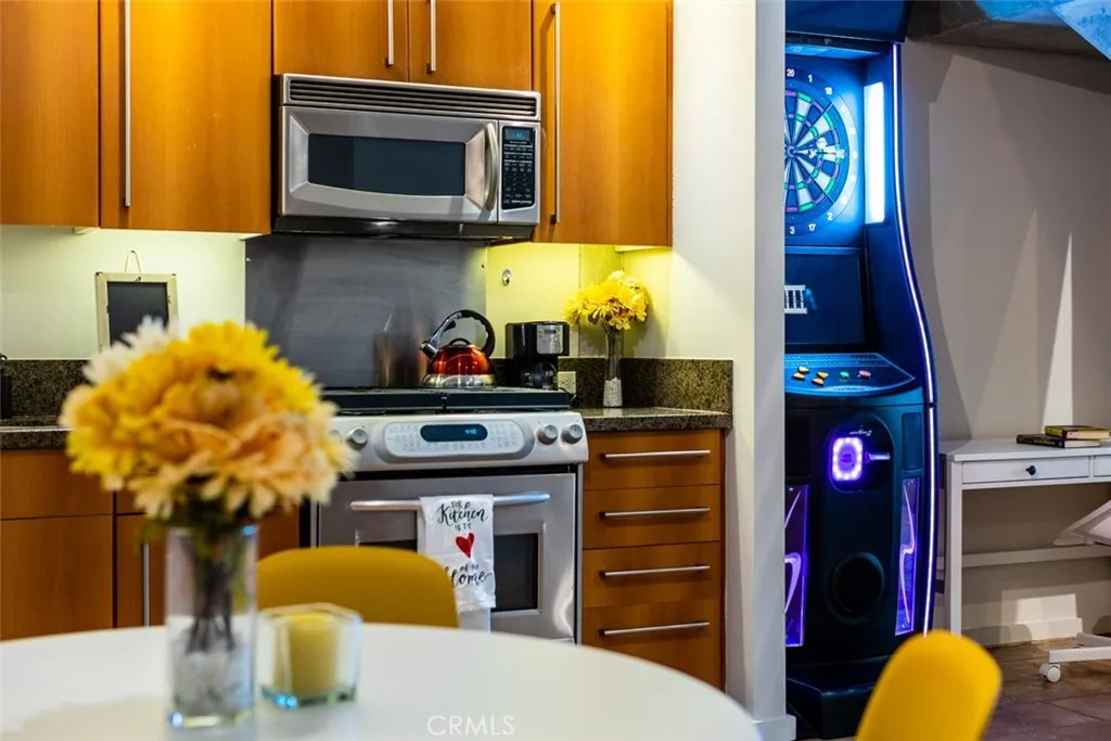 Photo #14: TR26098944 Listing: Photo #14