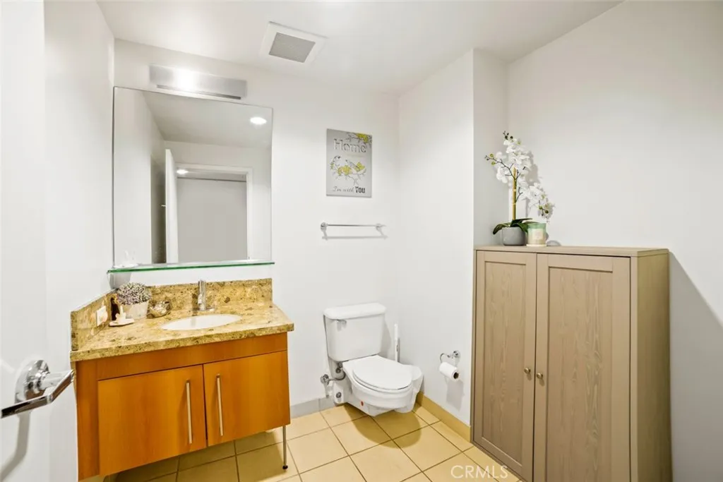 Photo #17: TR26098944 Listing: Photo #17