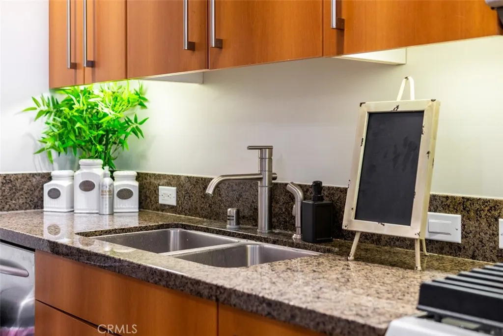 Photo #13: TR26098944 Listing: Photo #13
