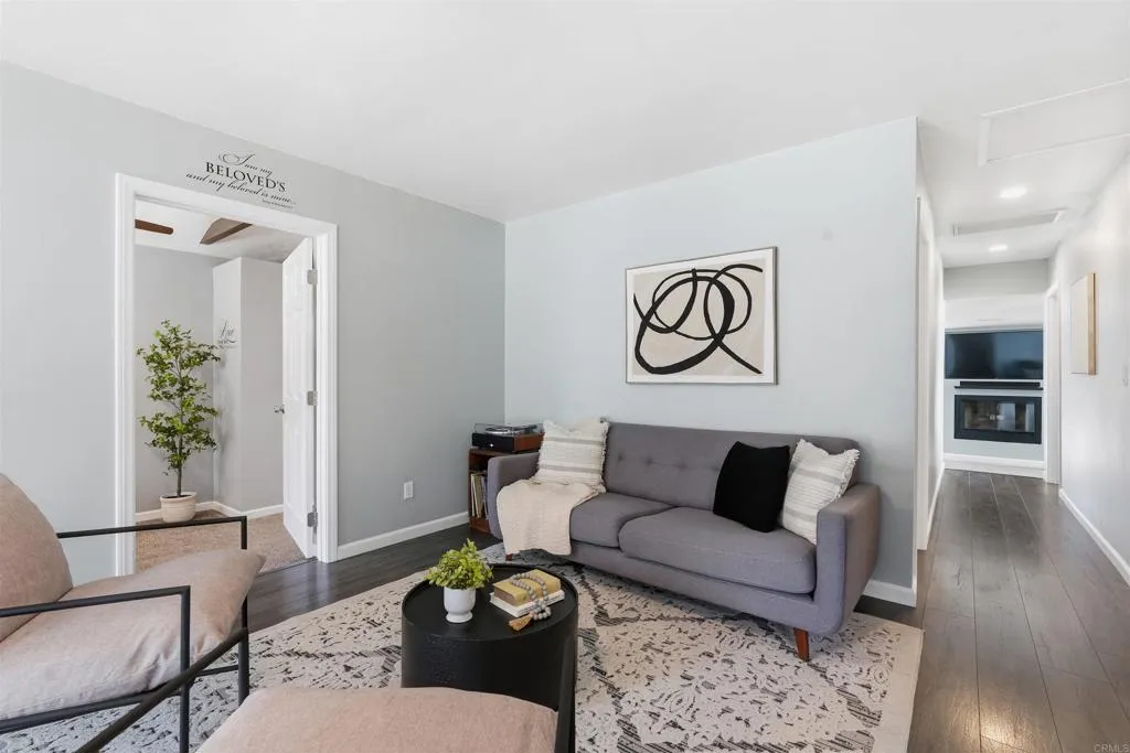 https://cdn.realtyfeed.com/cdn/127/306723477/133d9168678891d4b865819363ec4adc.webp