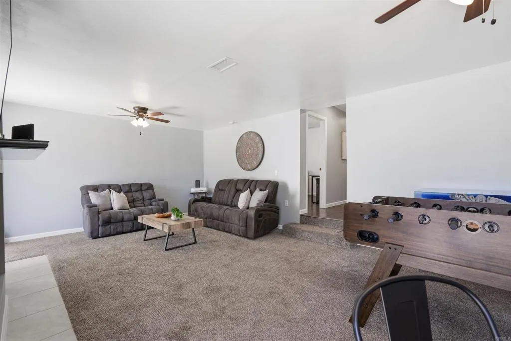 https://cdn.realtyfeed.com/cdn/127/306723477/33f335eb06a9bd7876a8ca89671f85b2.webp