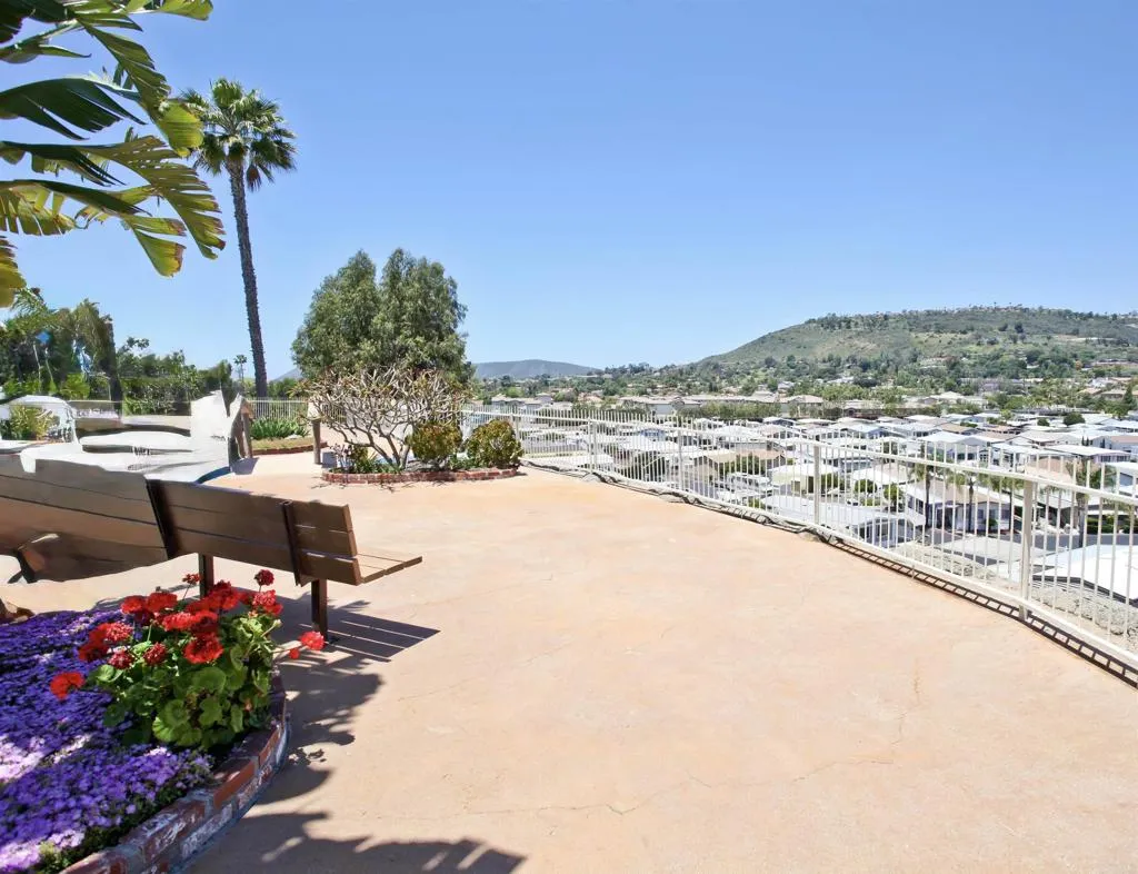 https://cdn.realtyfeed.com/cdn/127/306723499/8c2889b83aec885ae7189d04d097587e.webp