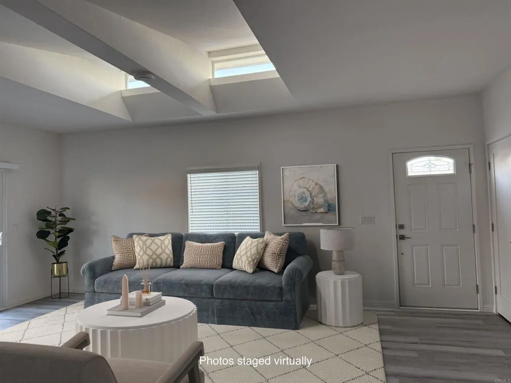 https://cdn.realtyfeed.com/cdn/127/306723499/d6f3cc1949a3d190dcd54226d71ff6bb.webp