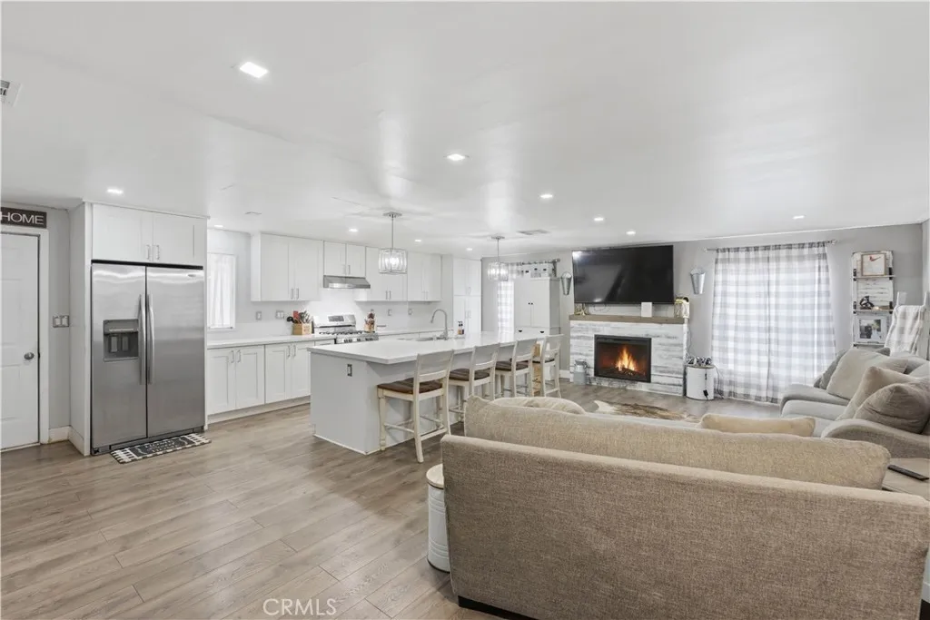 https://cdn.realtyfeed.com/cdn/127/306723500/5866c90b749c8f49cf14fd6c03064db2.webp