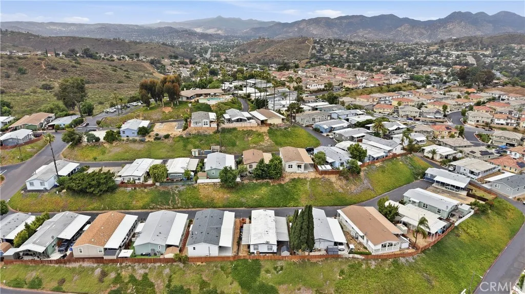 https://cdn.realtyfeed.com/cdn/127/306723500/cbb8393873b042921aaffd931b0963fb.webp