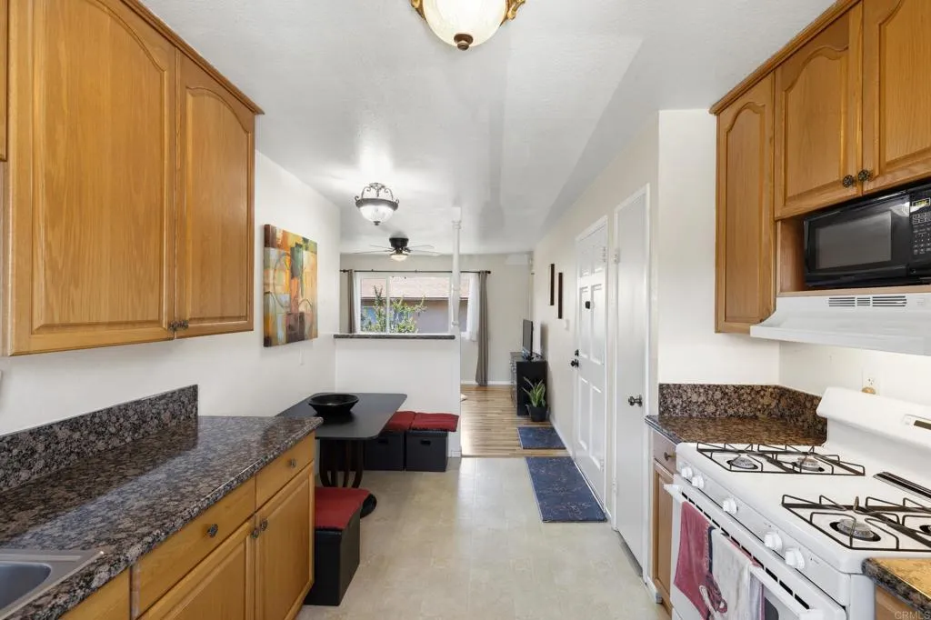 Photo #11: PTP2603880 Listing: Photo #11