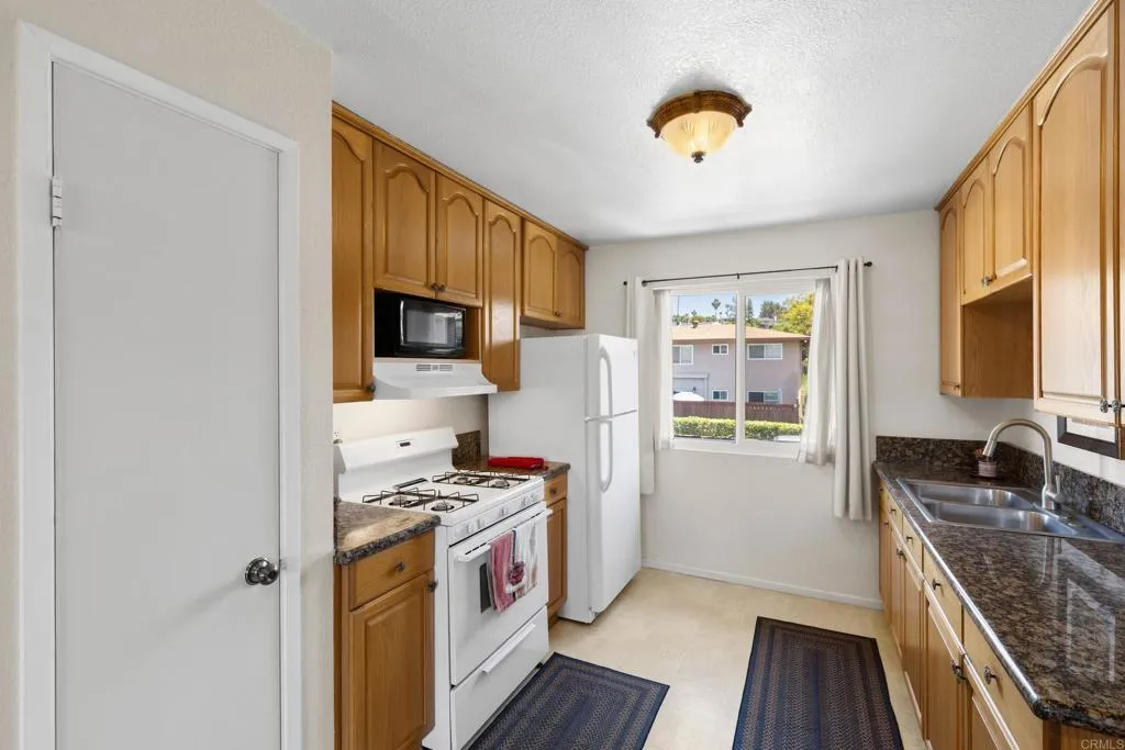 Photo #4: PTP2603880 Listing: Photo #4