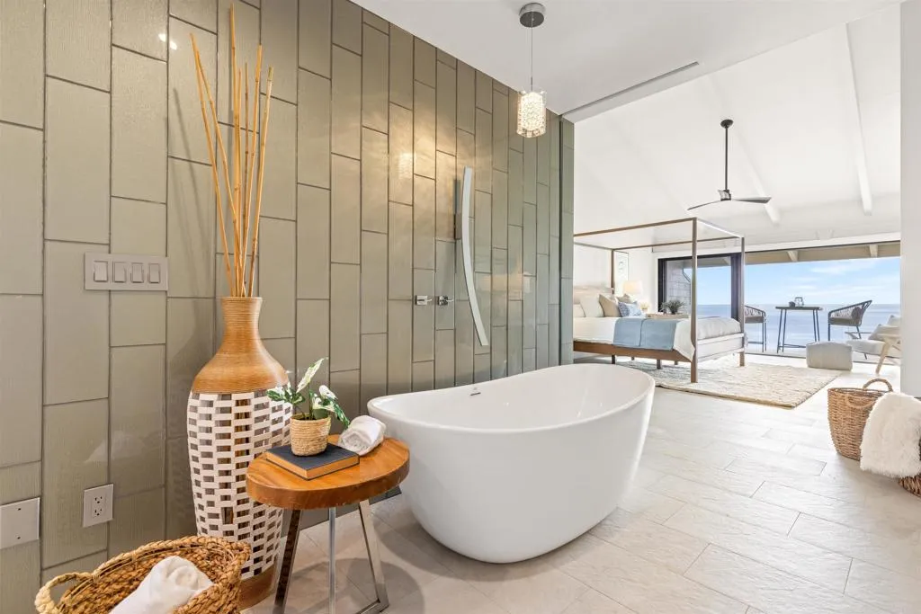 https://cdn.realtyfeed.com/cdn/127/306723586/fa707b7b2b5e2efa9aa9ef92a1dc79cb.webp
